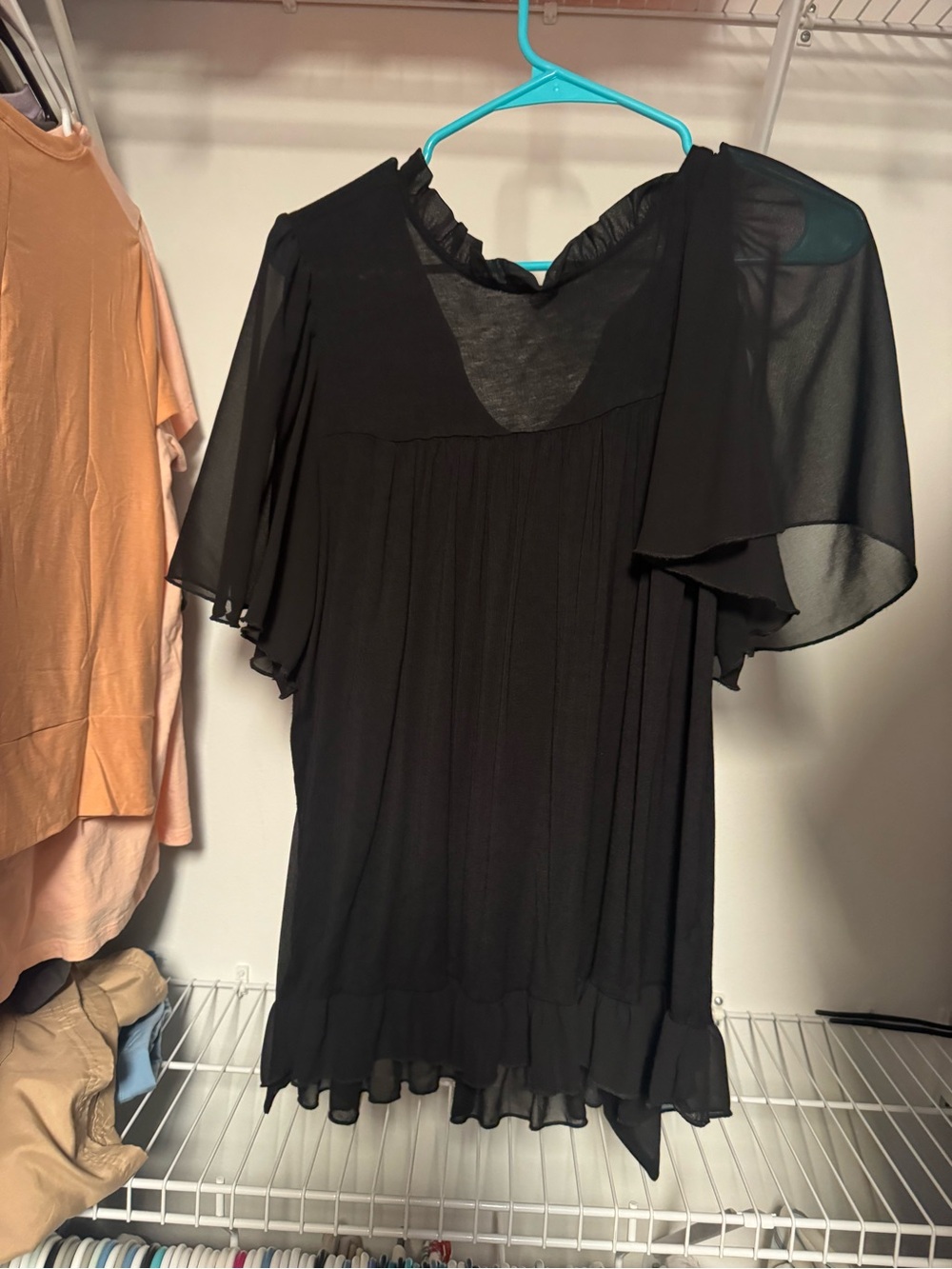 Kim & Cami Black Sleeveless Top